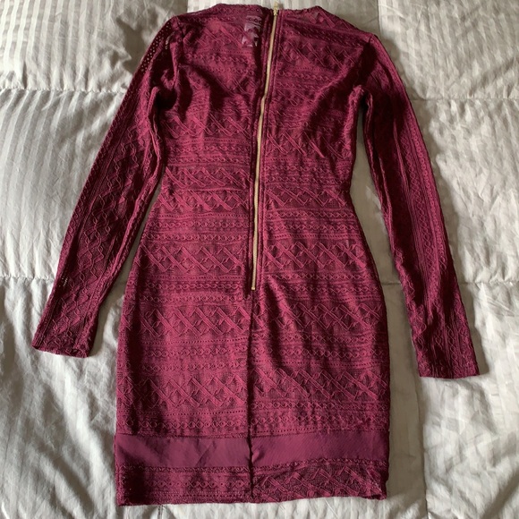 Small Long Sleeve Windsor Dress - Picture 5 of 7